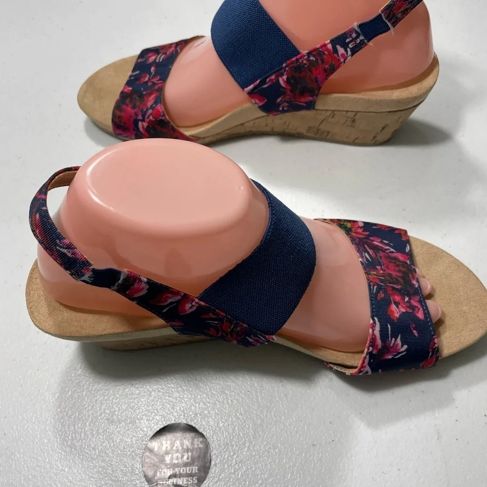 Life Stride Navy Floral Wedges Size 8.5 SB-K